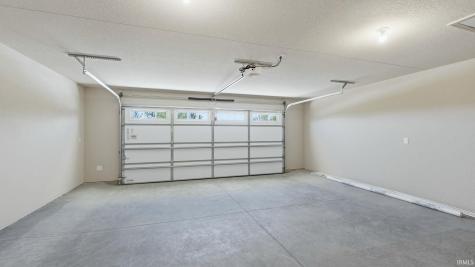 1403 E Boulder Run Columbia City IN 46725