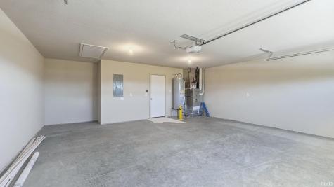 1403 E Boulder Run Columbia City IN 46725