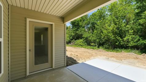 1403 E Boulder Run Columbia City IN 46725
