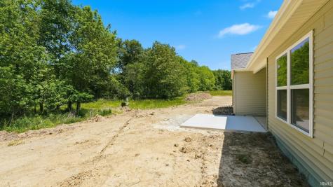 1403 E Boulder Run Columbia City IN 46725