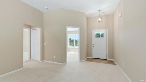 1403 E Boulder Run Columbia City IN 46725
