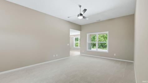 1403 E Boulder Run Columbia City IN 46725