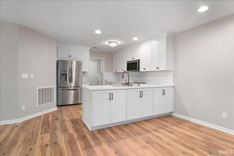 8103 Gate Way Drive Evansville IN 47715