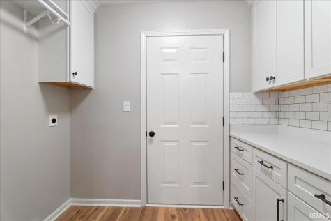 8103 Gate Way Drive Evansville IN 47715