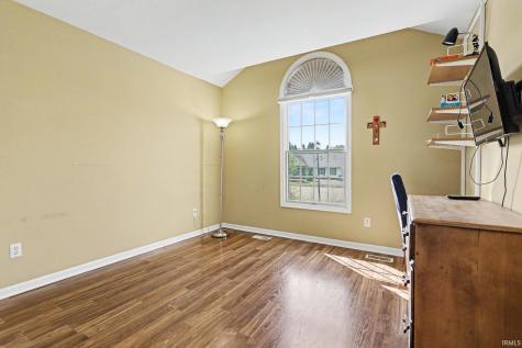 709 Villa Court South Bend IN 46614