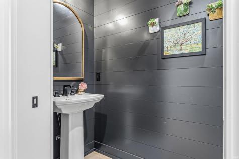 3912 Vermilion Cliffs Fort Wayne IN 46814