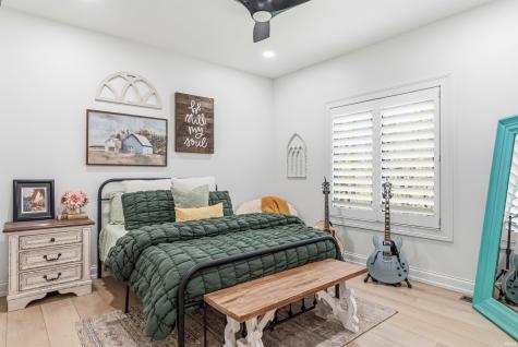 3912 Vermilion Cliffs Fort Wayne IN 46814
