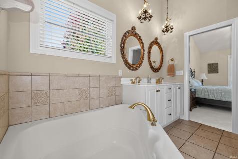 5018 Masthead Court South Bend IN 46628
