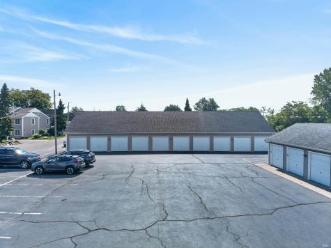 306 E Medusa Street Syracuse IN 46567