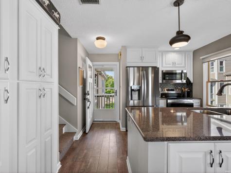 306 E Medusa Street Syracuse IN 46567