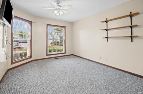 1903 Twin Oaks Lane Lafayette IN 47905