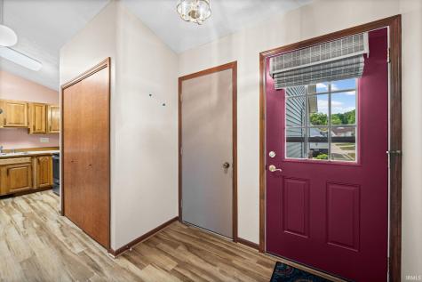 1903 Twin Oaks Lane Lafayette IN 47905