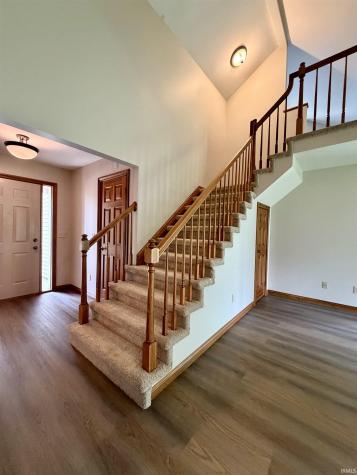 536 Tattersholl Court Fort Wayne IN 46804