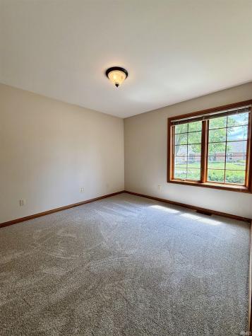 536 Tattersholl Court Fort Wayne IN 46804