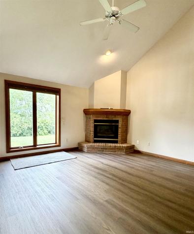 536 Tattersholl Court Fort Wayne IN 46804