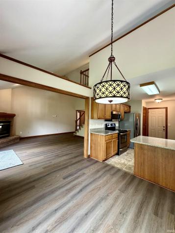 536 Tattersholl Court Fort Wayne IN 46804