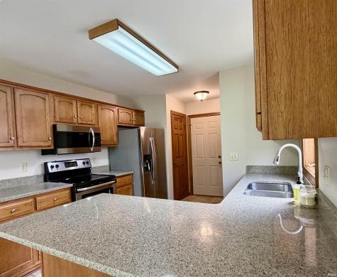 536 Tattersholl Court Fort Wayne IN 46804