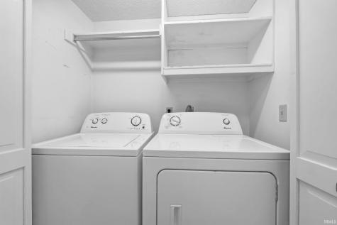 7883 Harrisburg Lane Fort Wayne IN 46835