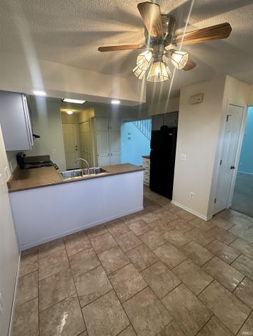 7883 Harrisburg Lane Fort Wayne IN 46835
