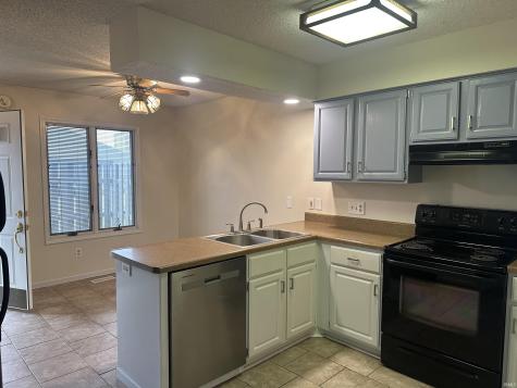 7883 Harrisburg Lane Fort Wayne IN 46835