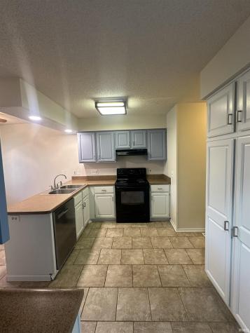 7883 Harrisburg Lane Fort Wayne IN 46835