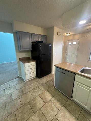 7883 Harrisburg Lane Fort Wayne IN 46835
