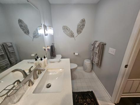 6618 Newburgh Road Evansville IN 47715