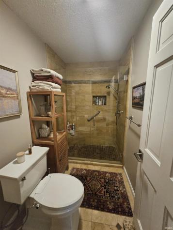 6618 Newburgh Road Evansville IN 47715