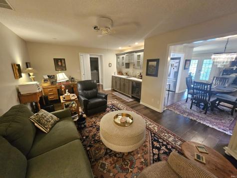 6618 Newburgh Road Evansville IN 47715