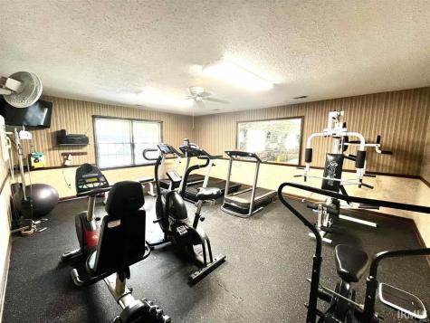 6618 Newburgh Road Evansville IN 47715
