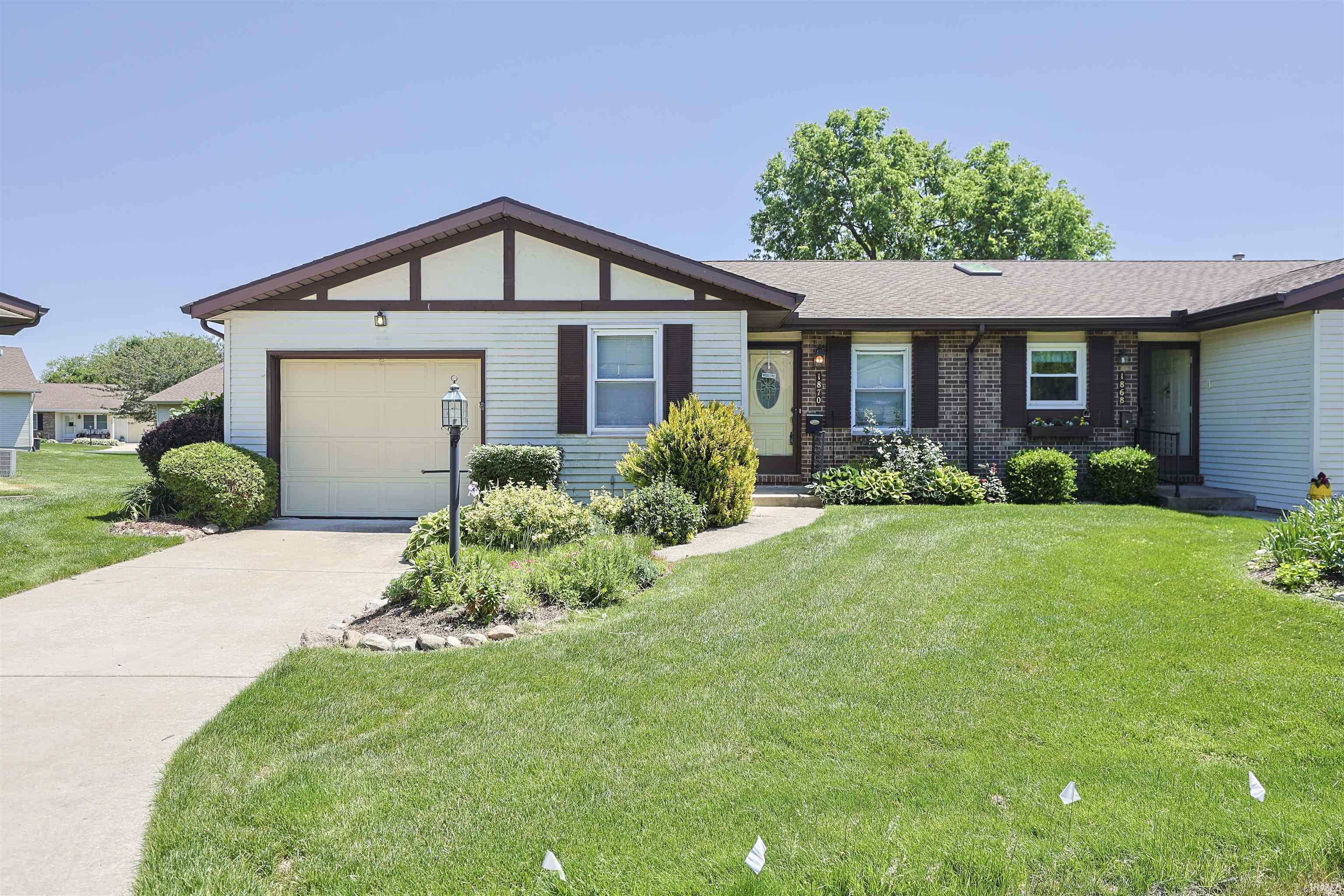 1870 St Michaels Court South Bend IN 46614