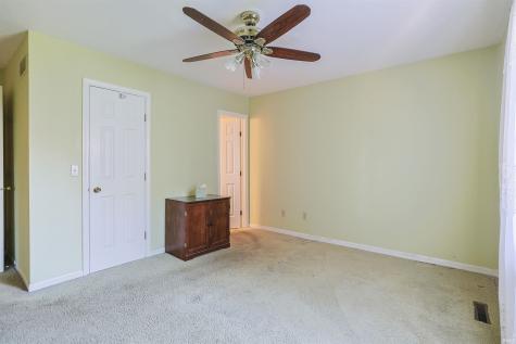 1870 St Michaels Court South Bend IN 46614