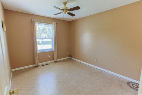 1870 St Michaels Court South Bend IN 46614
