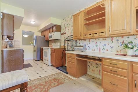 1870 St Michaels Court South Bend IN 46614
