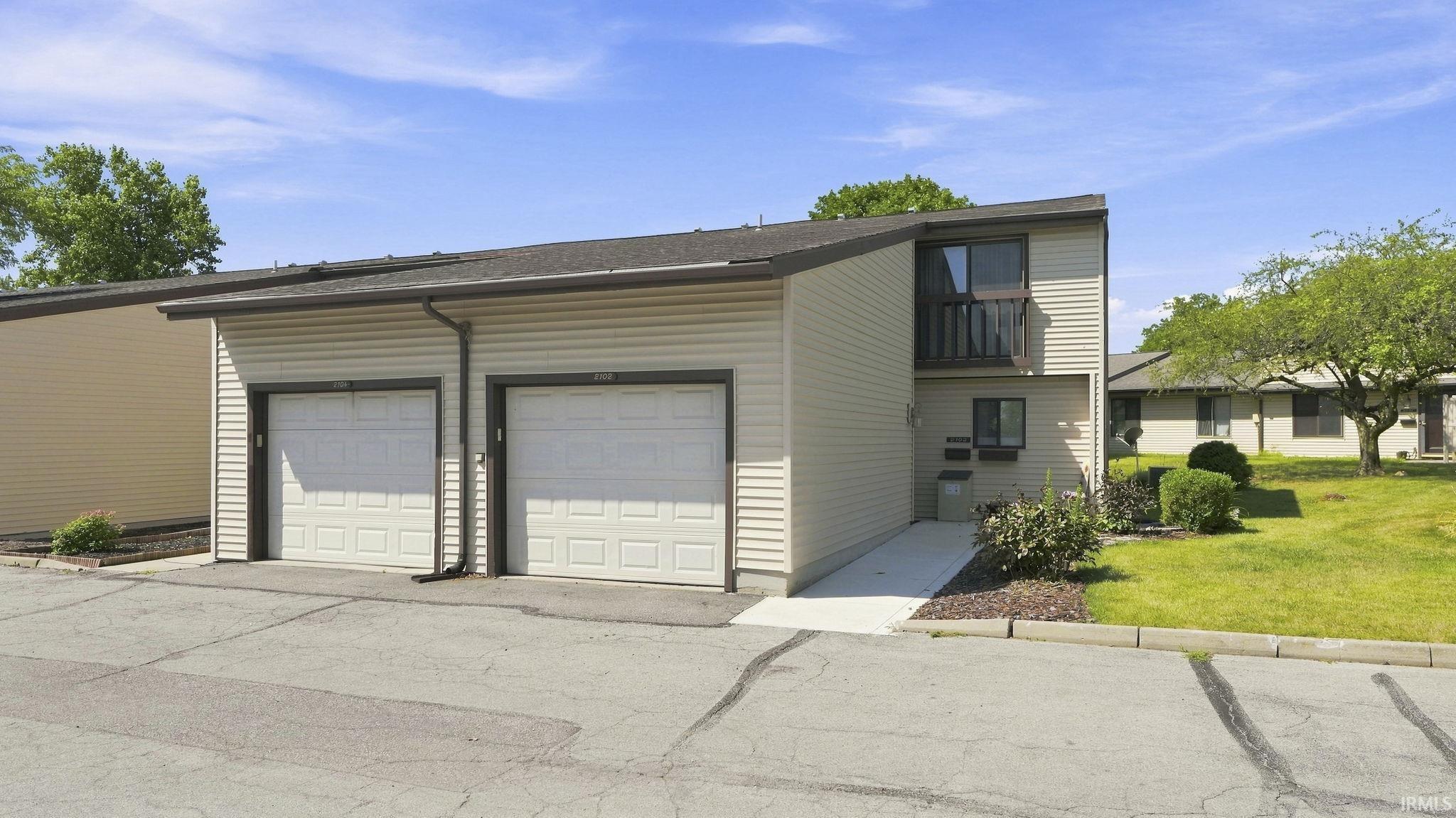 2102 Bayside Court Fort Wayne IN 46804