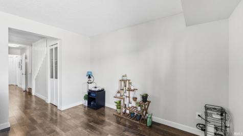 2102 Bayside Court Fort Wayne IN 46804