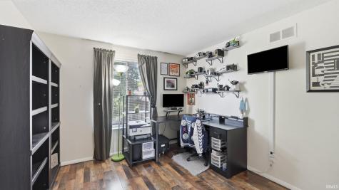 2102 Bayside Court Fort Wayne IN 46804
