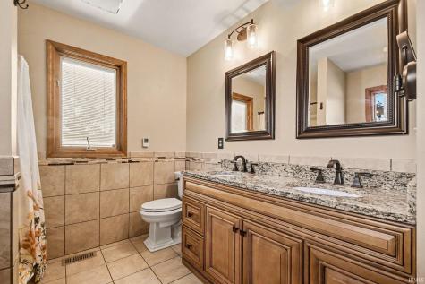 1904 Creeksedge Drive South Bend IN 46635