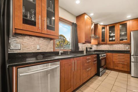 1904 Creeksedge Drive South Bend IN 46635
