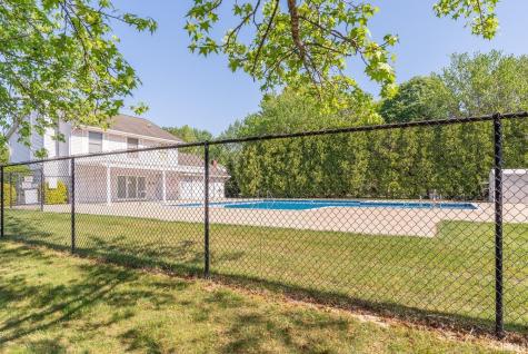 1009 E Sherbrooke Drive Bloomington IN 47401