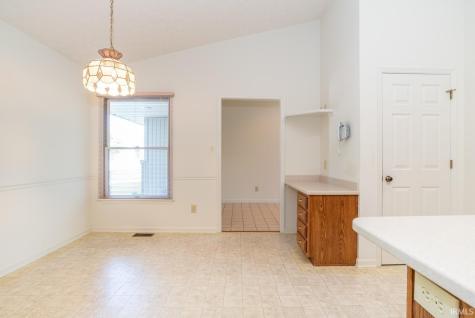 1009 E Sherbrooke Drive Bloomington IN 47401