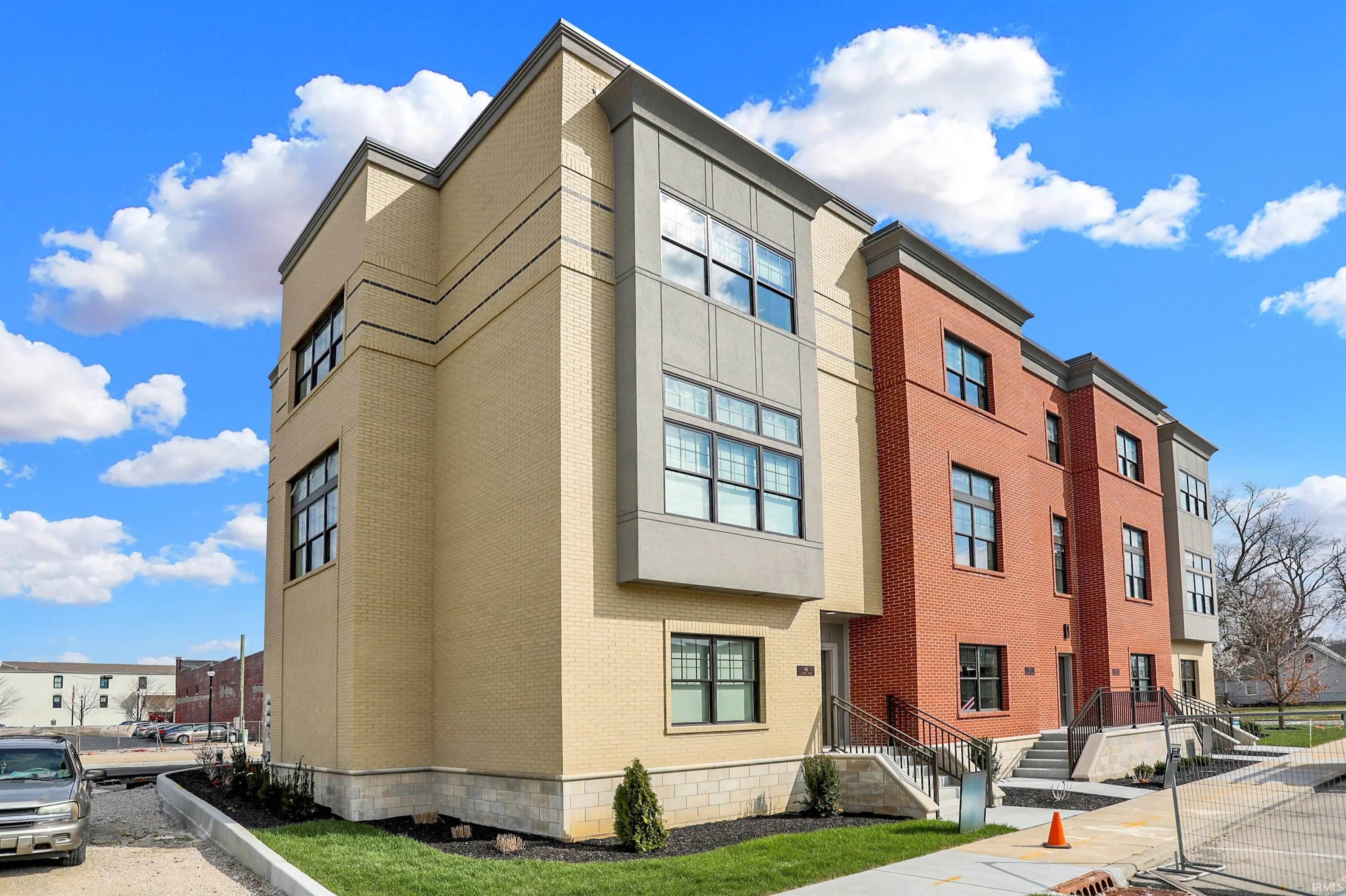 76 E Wayne Street Franklin IN 46131