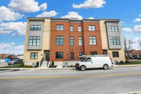 76 E Wayne Street Franklin IN 46131