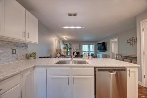 1881 E Eagle Bay Drive Bloomington IN 47401