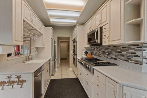 709 Bittersweet Cove Drive Mishawaka IN 46544