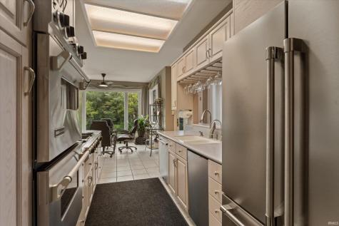 709 Bittersweet Cove Drive Mishawaka IN 46544
