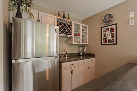 709 Bittersweet Cove Drive Mishawaka IN 46544