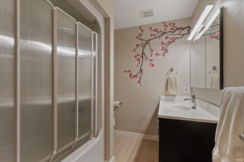 709 Bittersweet Cove Drive Mishawaka IN 46544