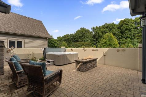 709 Bittersweet Cove Drive Mishawaka IN 46544