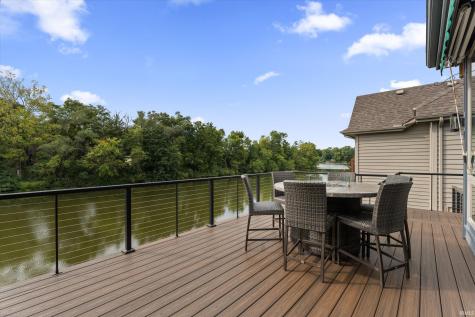 709 Bittersweet Cove Drive Mishawaka IN 46544